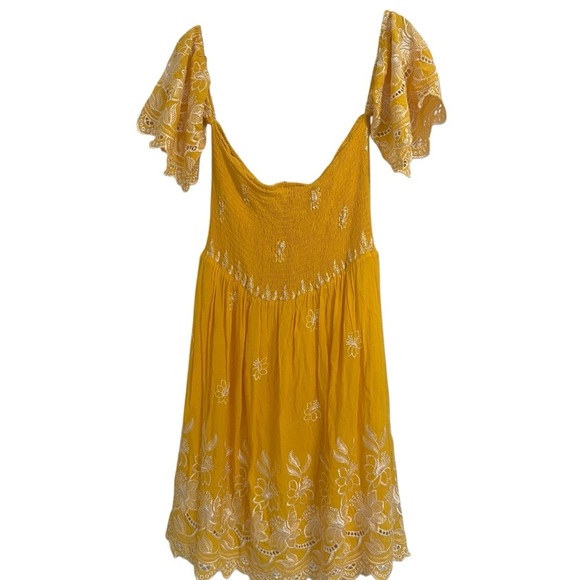 Flying Tomato Yellow Boho Floral Eyelet
Embroidered Smock Mini Sun Dress - Picture 7 of 12